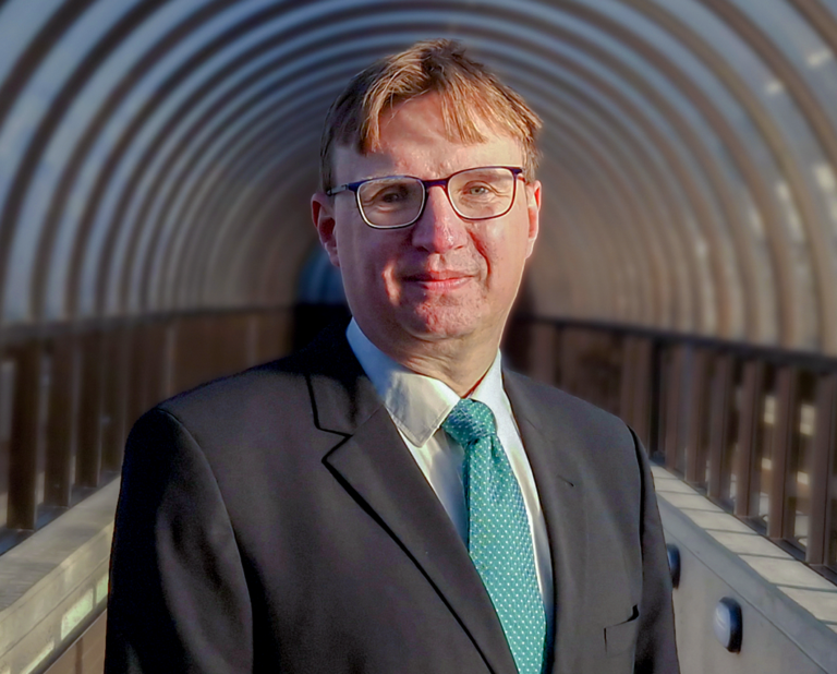 Dr Peter Höfner is an Associate Professor at the Australian National University (ANU)